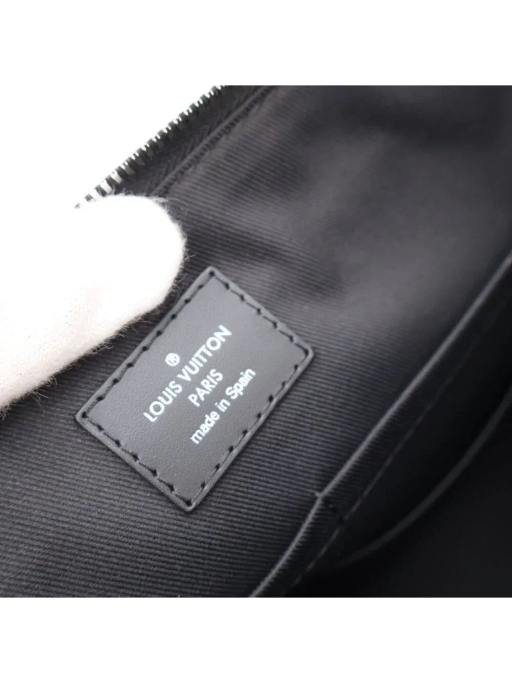 Louis Vuitton Damier Graphite Mick MM NM Shoulder Bag
